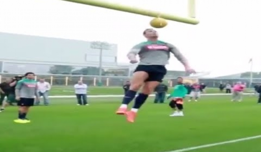 فيديو بيبي يهزم رونالدو في القفز في تدريبات البرتغال