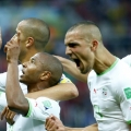 فرحة لاعبي الجزائر بعد الفوز 