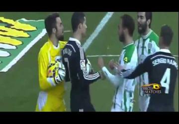 لحظة طرد كريستيانو رونالدو في مباراة ريال مدريد وقرطبة 2-1 - الدوري الاسباني 2015