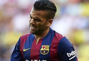 داني ألفيش لاعب برشلونة الاسباني