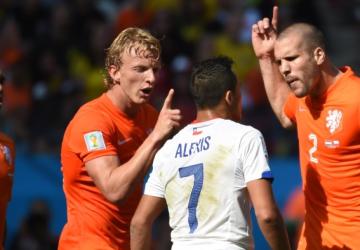 المنتخب الهولندي يفوز على المنتخب التشيلي 2-0