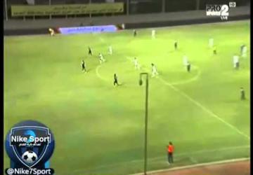 هدف الفلسطيني اشرف نعمان في مرمى فريق هجر السعودي