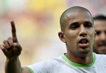 سفيان فيغولي نجم المنتخب الجزائري