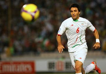 جواد نيكونام  قائد منتخب إيران 
