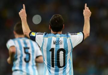 ميسي بعد هدف الفوز امام البوسنة