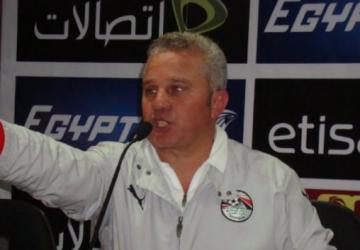 شوقي غريب مدرب المنتخب المصري 