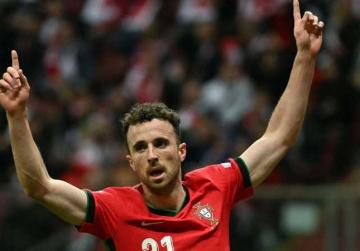 البرتغال تكرم جوتا