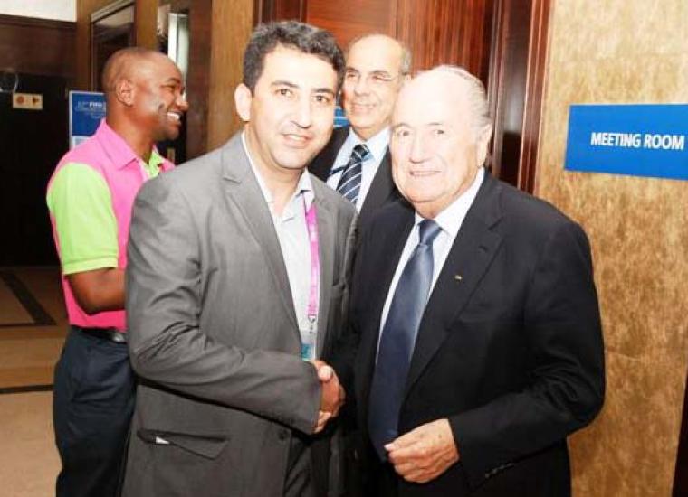محمد العمصي مع جوزيف بلاتر