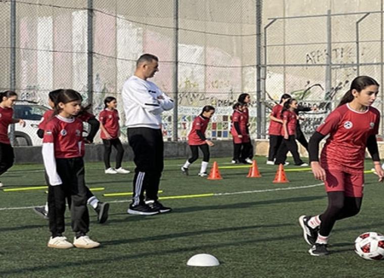 ايهاب ابو جزر