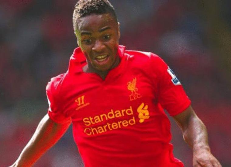 رحيم استرلينج لاعب ليفربول الانجليزي
