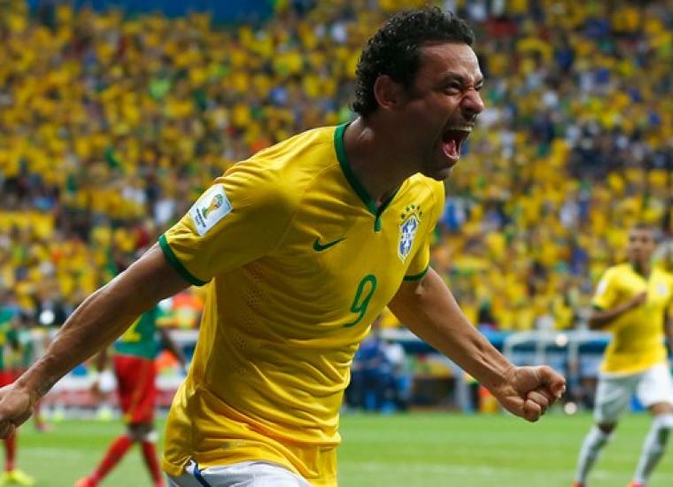 المهاجم فريد