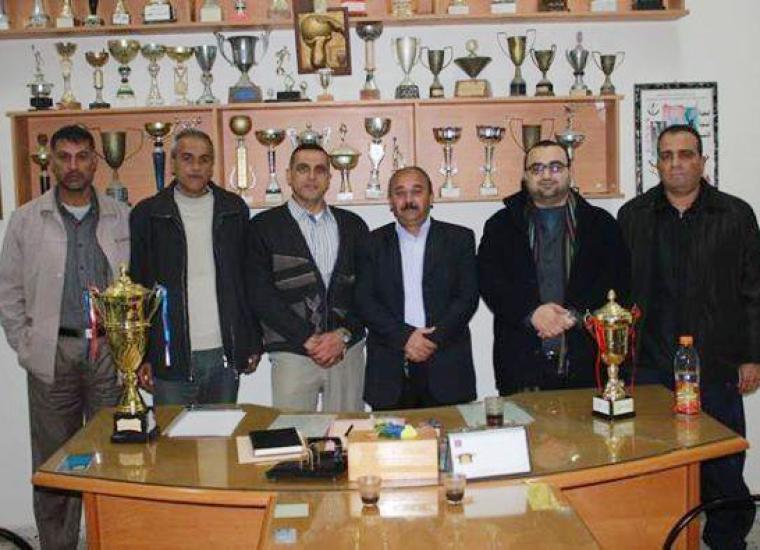 صورة من الأرشيف