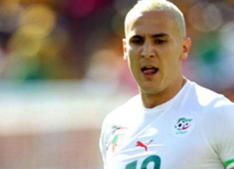 حسان بيدة لاعب المنتخب الجزائري 