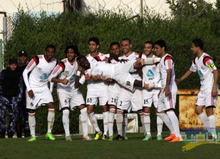 فرحة لاعبين الرياضي بالعبيد صاحب أهداف اللقاء 