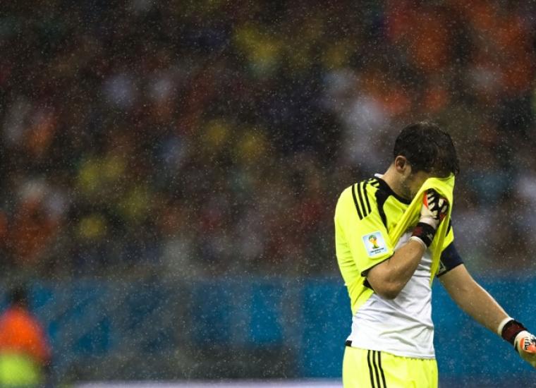 ايكر كاسياس حارس مرمى المنتخب الاسباني