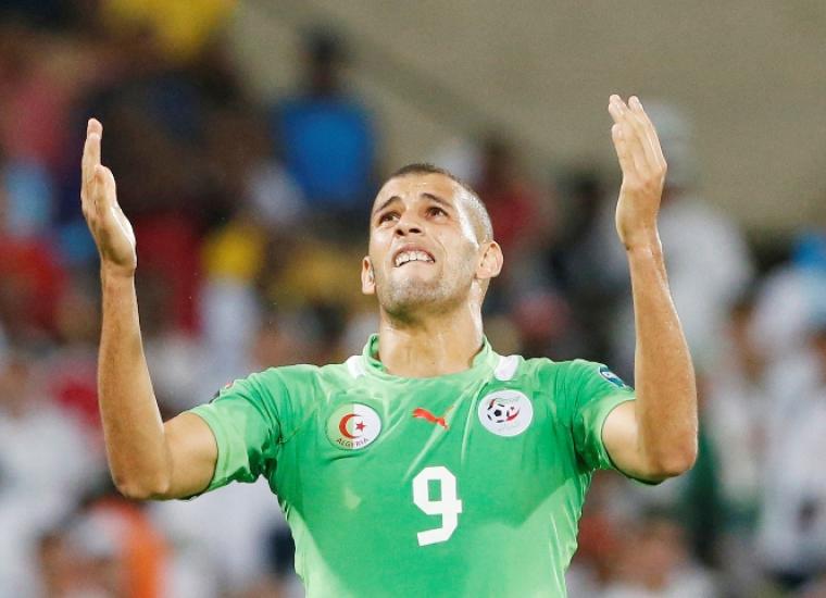 "إسلام سليماني" مهاجم منتخب الجزائر 