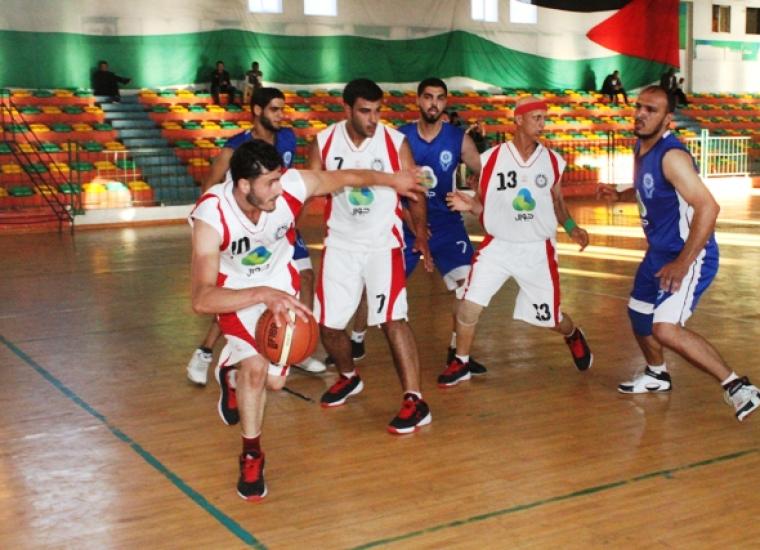 صورة من الأرشيف