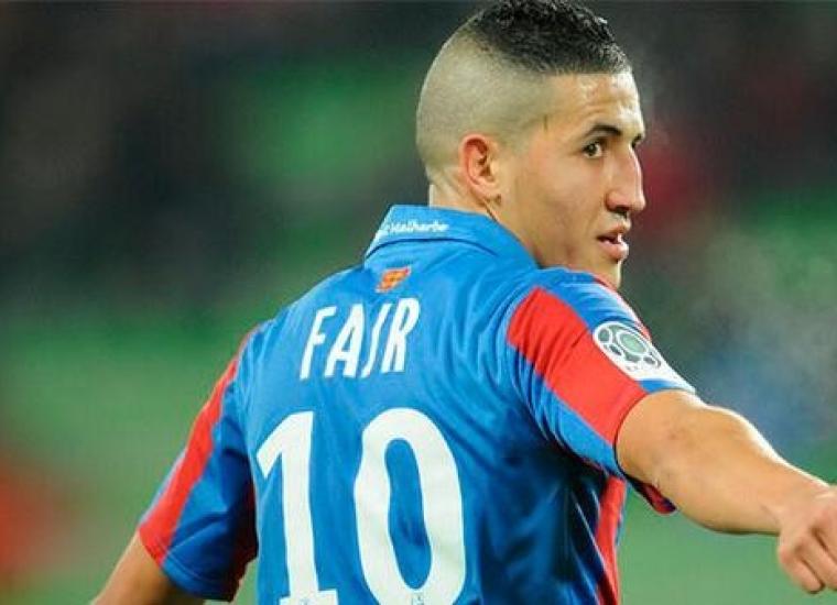 فيصل فجر لاعب نادي كاين 
